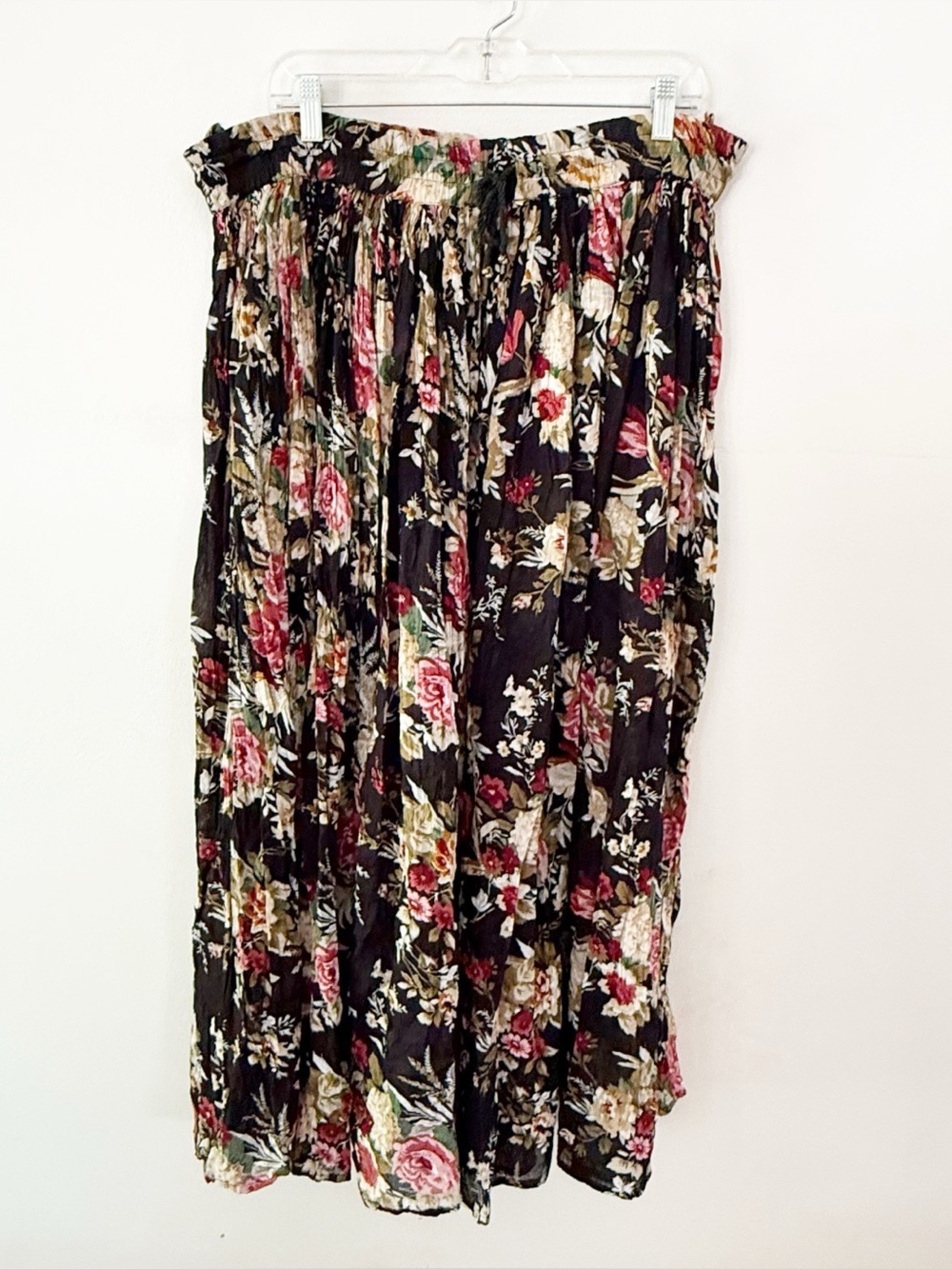 Vintage Women 100% Cotton Floral Broomstick Maxi Skirt Size 16 Dark Romance